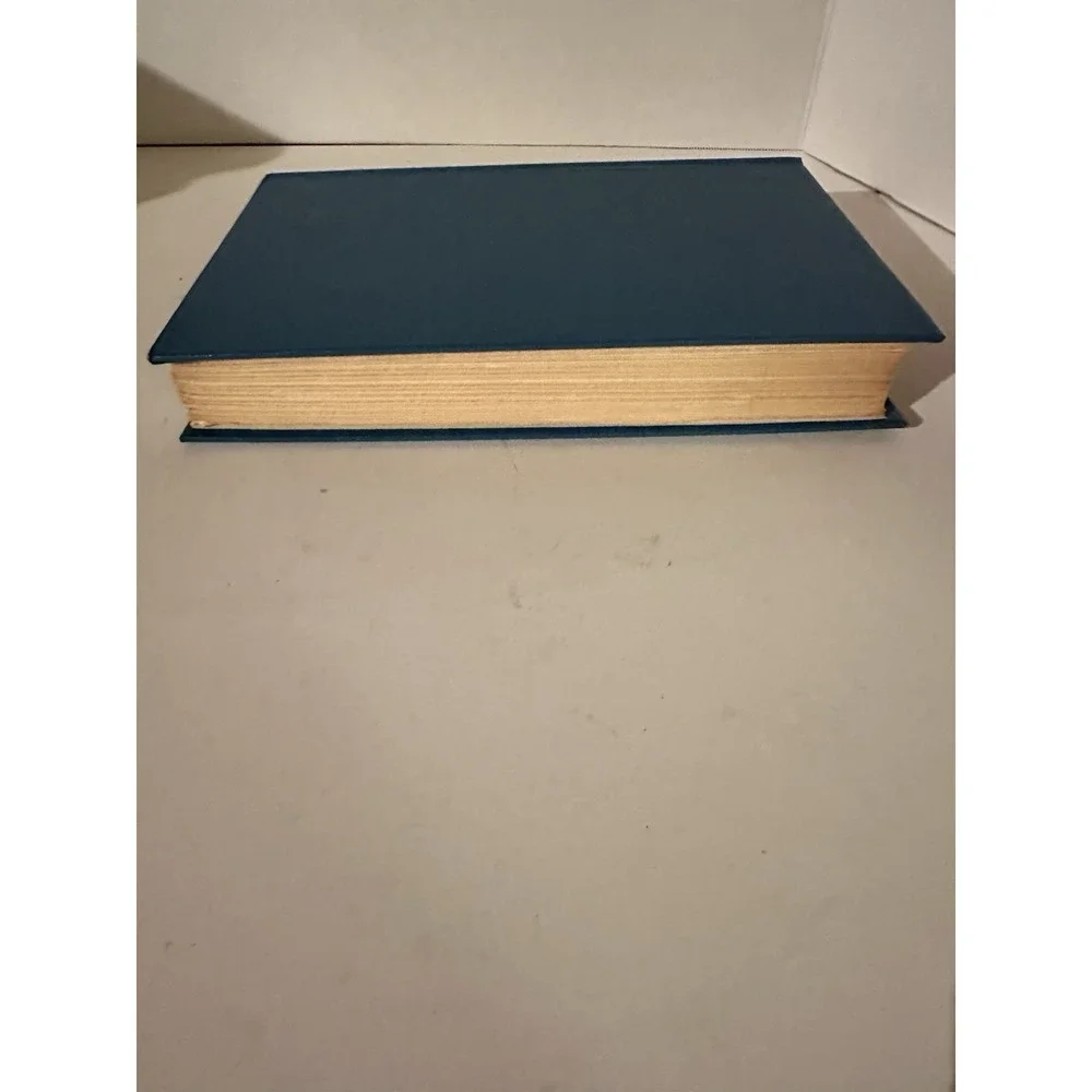 Airport by Arthur Hailey Hardcover 1968 DOUBLEDAY Book Club Edition W/ DJ